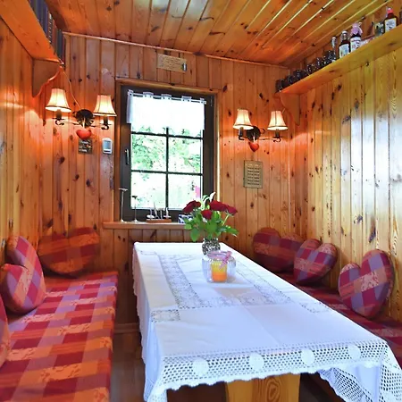 Quiet Getaway Near Ilmenau, Cleaning Included Casa vacanze *