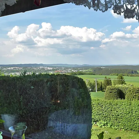 Quiet Getaway Near Ilmenau, Cleaning Included