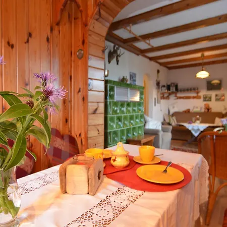 Casa vacanze Quiet Getaway Near Ilmenau, Cleaning Included Langewiesen